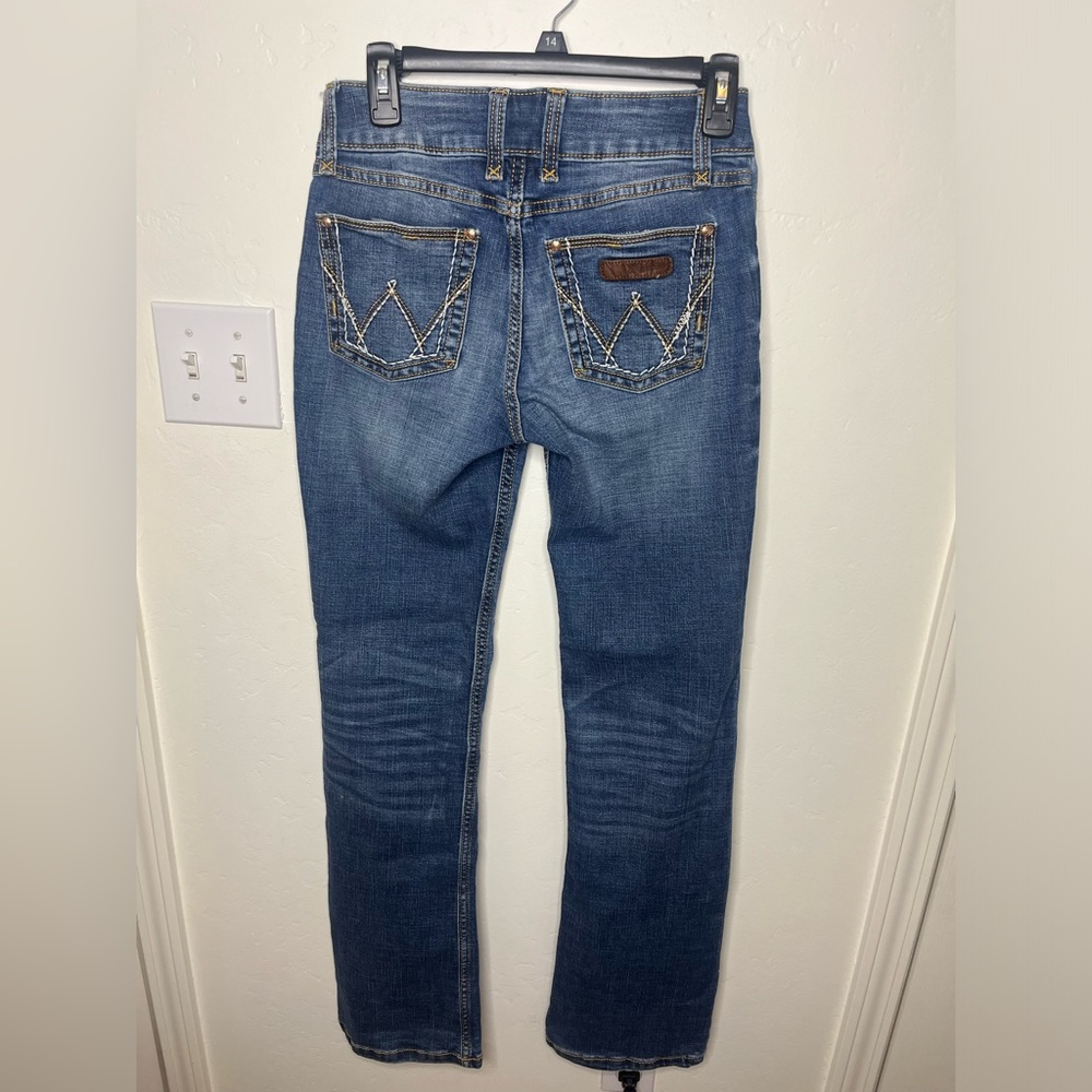 Wrangler Bootcut - Picture 2 of 4